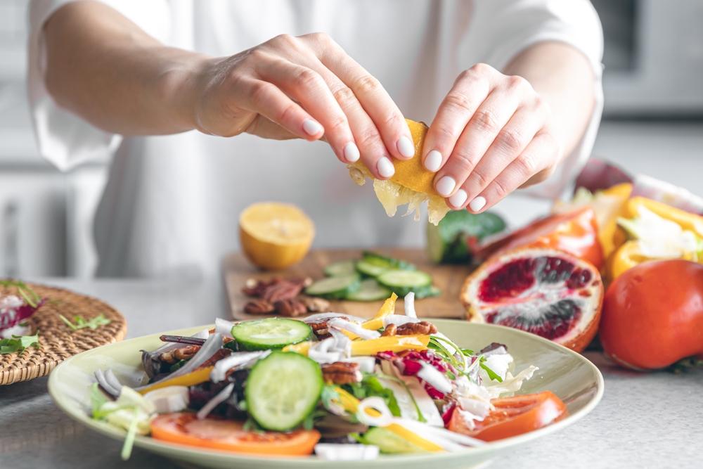 Healthy eating is one part of a healthy lifestyle. (PV productions/Shutterstock)