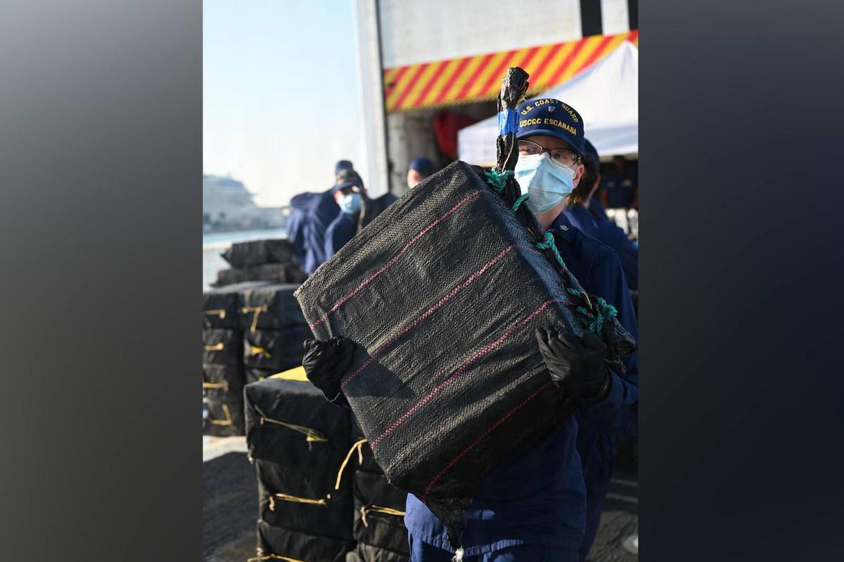 US Coast Guard Offloads More Than $72 Million Worth of Cocaine