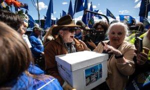 What’s Next for Alberta’s Separation Referendum After Supporters Submit 300K Petition Signatures