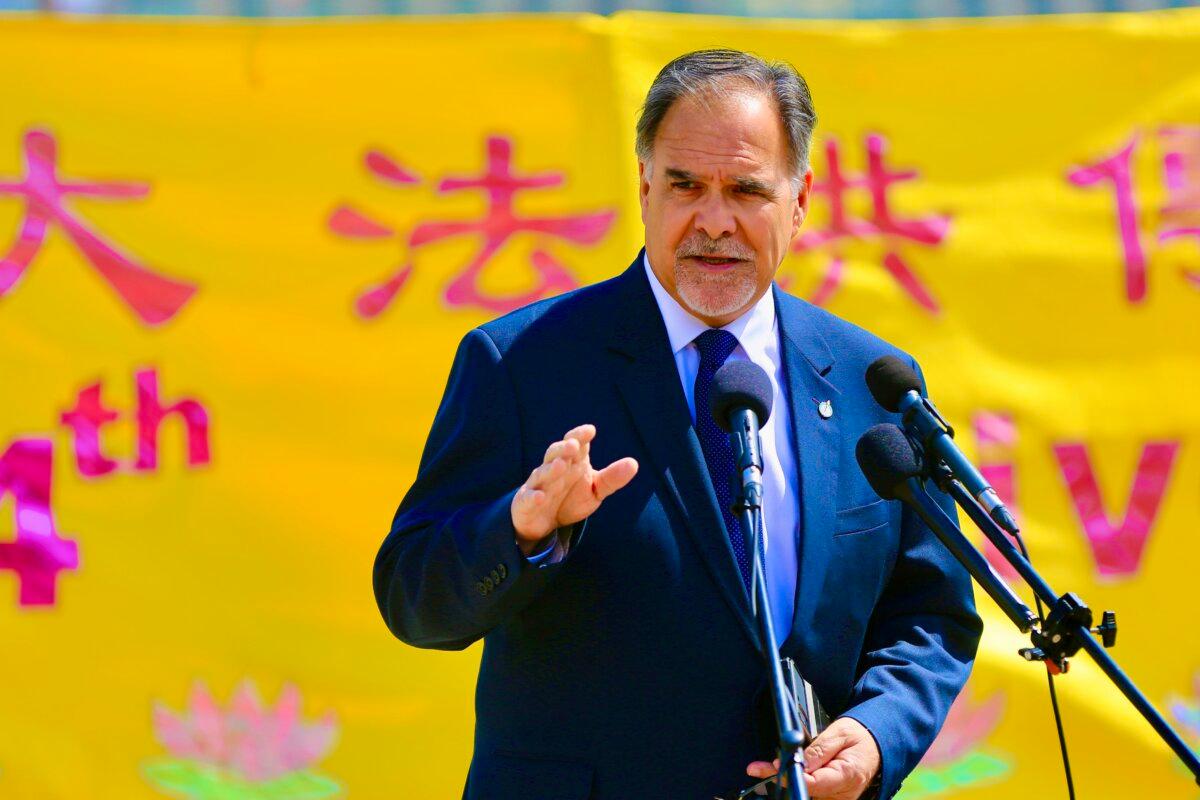 Conservative MP Fred Davies celebrates the World Falun Dafa Day on Parliament Hill, Ottawa, on May 5, 2026. (Jonathan Ren/The Epoch Times)