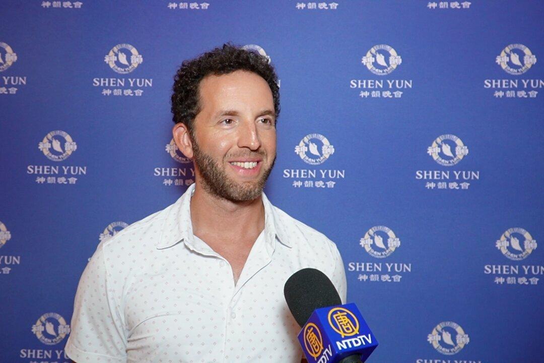 Videographer Praises Shen Yun’s Performance: ‘You Have to Just See it Live’