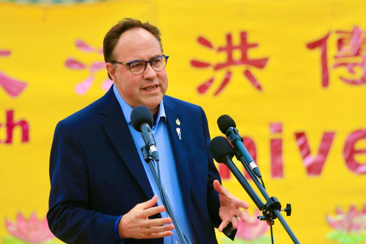 Conservative MP Dan Muys celebrates the World Falun Dafa Day on Parliament Hill, Ottawa, on May 5, 2026. (Jonathan Ren/The Epoch Times)