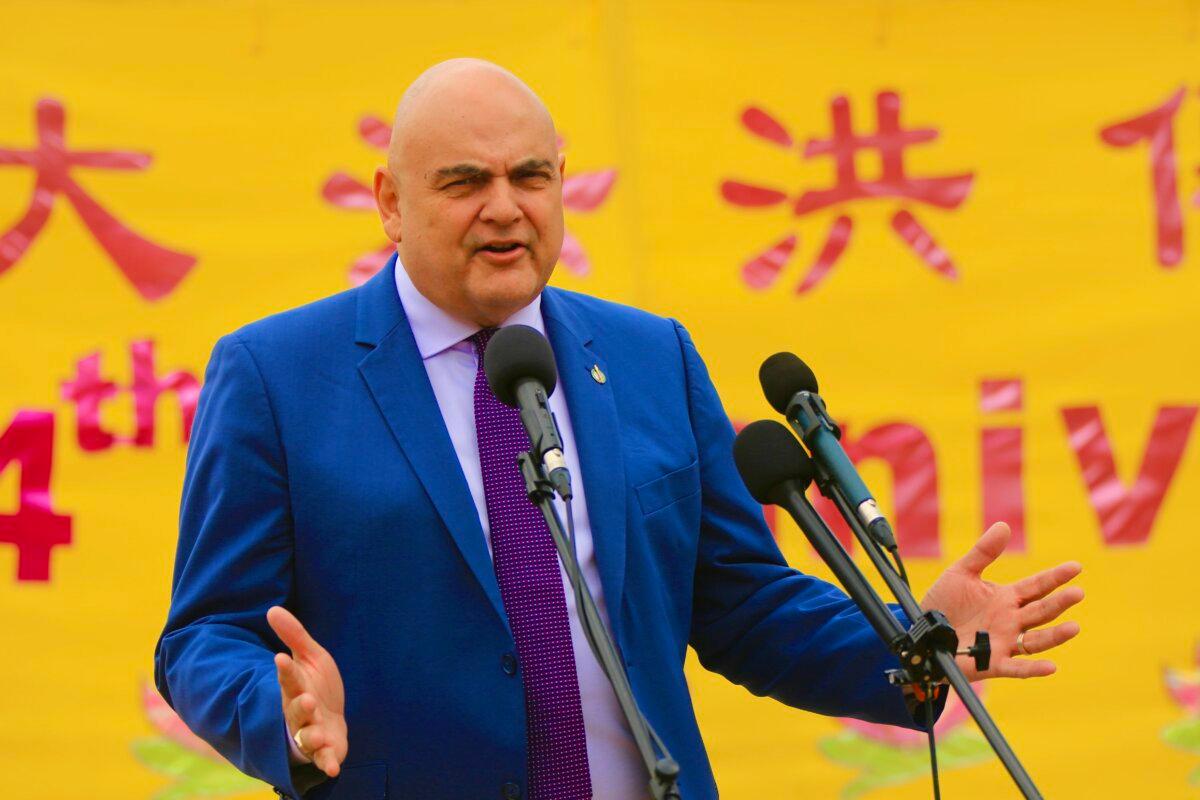 Conservative MP Larry Brock celebrates the World Falun Dafa Day on Parliament Hill, Ottawa, on May 5, 2026. (Jonathan Ren/The Epoch Times)