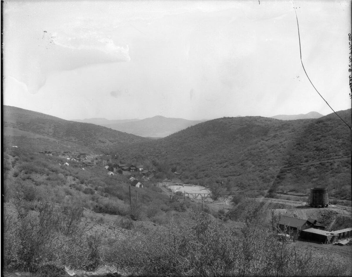 The McCabe Mine in McCabe, Arizona, yielded a total of about $200,000 in gold in 1893. (Courtesy of Sharlot Hall Museum Research Center)