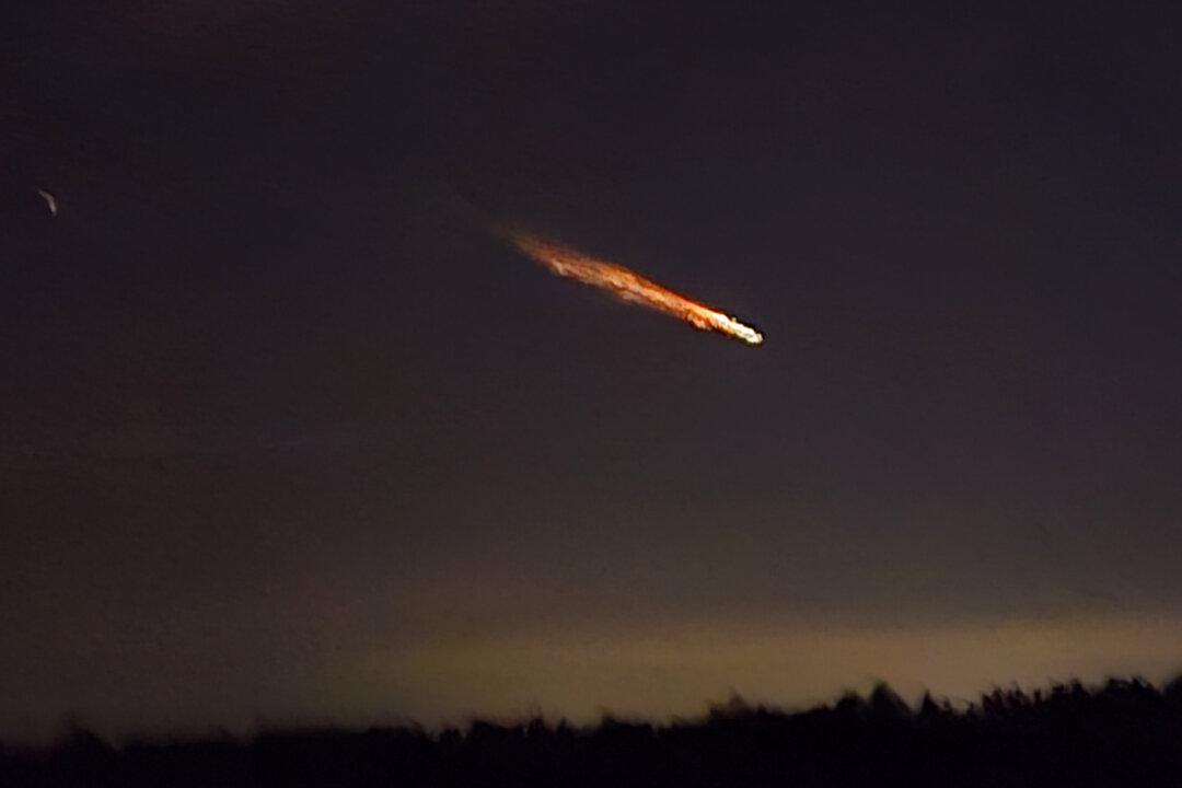 (Left) A meteor streaks across the sky during the annual Perseid meteor shower in Spruce Knob, W. Va., on Aug. 11, 2021. (Right) A fireball event observed in Black River Falls, Wis., on Jan. 24, 2026. (Bill Ingalls/NASA, Justin J. via www.amsmeteors.org)