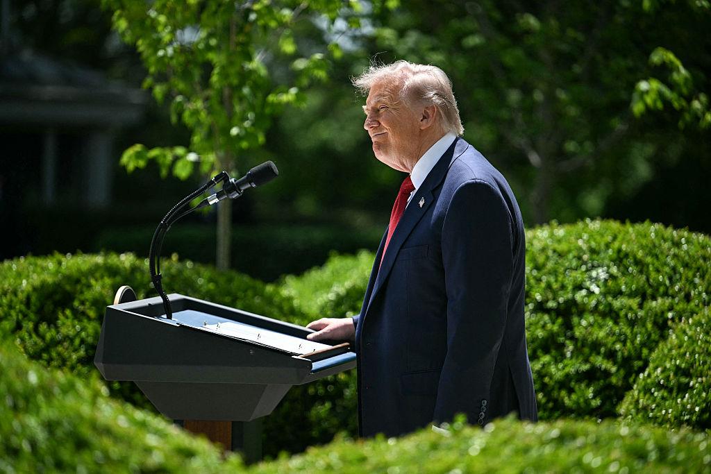 U.S. Awaits Iranian Response to Peace Proposal; Virginia Supreme Court Overturns New Electoral Map