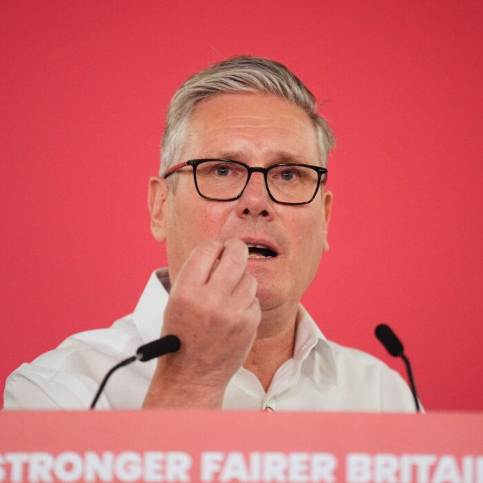 UK’s Starmer Vows Not to Resign, Pledges Closer EU Ties Following Election Losses