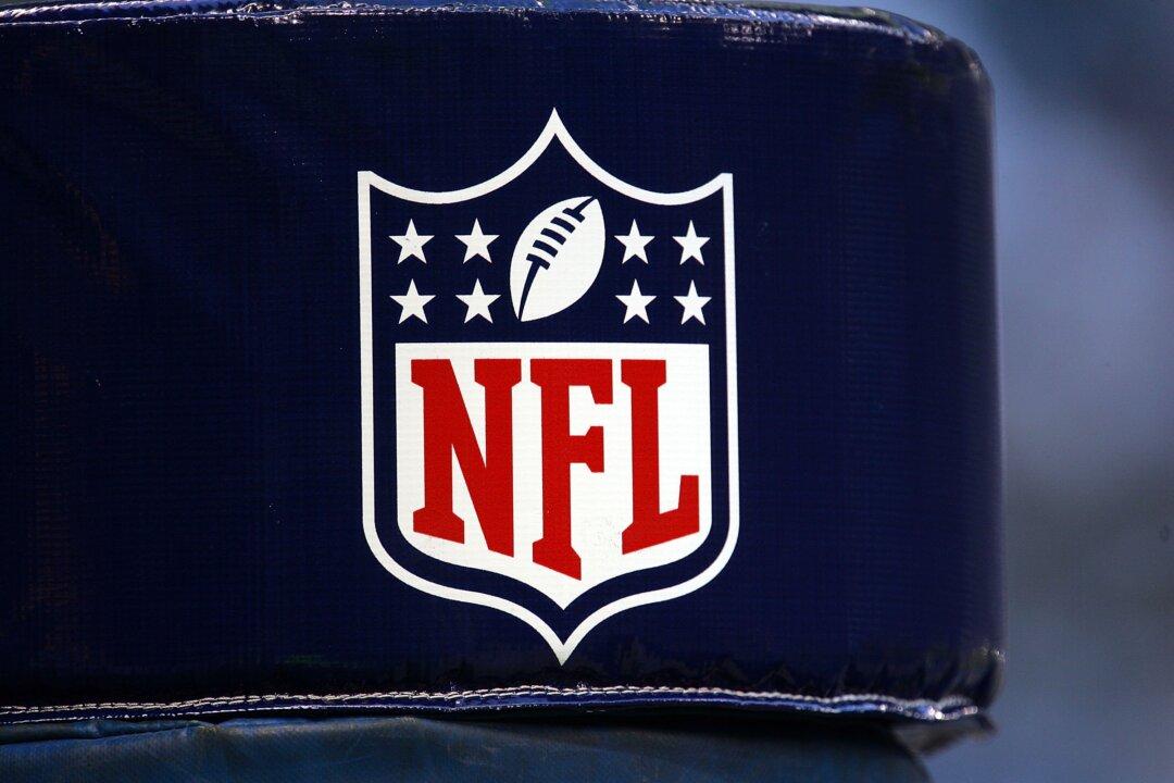 Craig Morton, the First QB to Start for Two Teams in a Super Bowl, Passes Away at 83