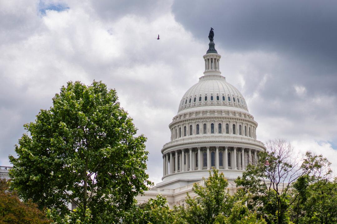 Senators Unanimously Pass Resolution to Withhold Their Own Pay During Shutdowns
