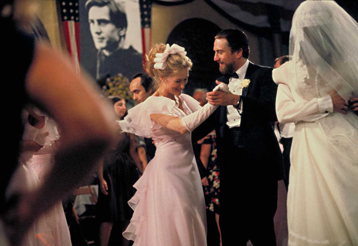 Linda (Meryl Streep) and Mike (Robert De Niro) dance in "The Deer Hunter." (MovieStillDB)
