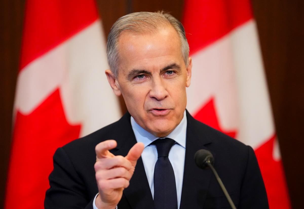 Carney Says He’s Open to Selling Infrastructure Like Airports to Finance Projects