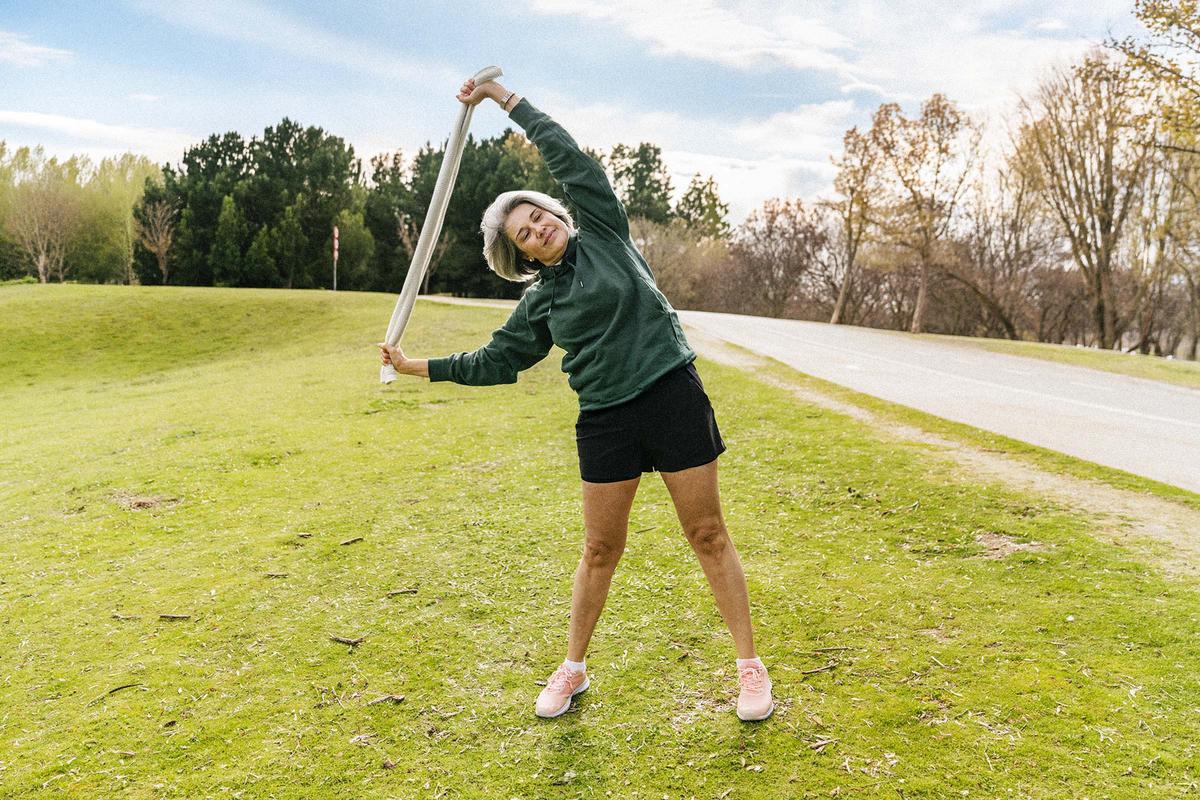 Towel the Line: 6 Towel Exercises to Train Tricky Areas