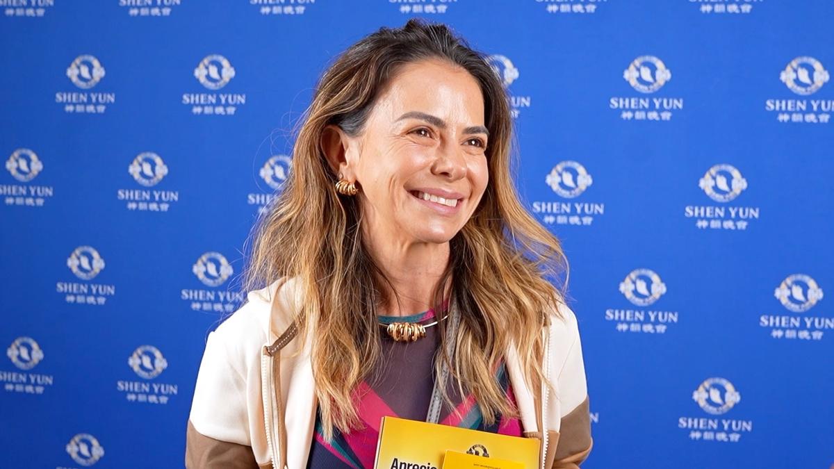 Curitiba Theatergoer Says Shen Yun Brings Harmony and Inner Peace Through Art