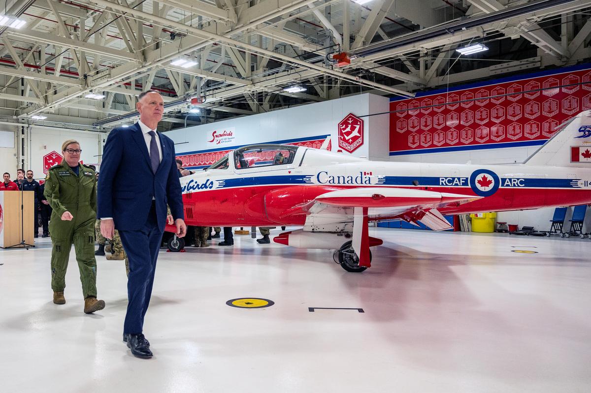 Snowbirds Get 1 Last Season in Historic Jets Before Being Grounded 