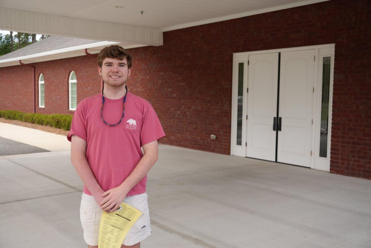 Robert Morrell explained his strong sense of civic duty to participate in Georgia's primary elections. He personally met a GOP gubernatorial candidate for governor, who he cast his ballot for in Brunswick, Georgia, on May 19. (Troy Myers/Epoch Times)