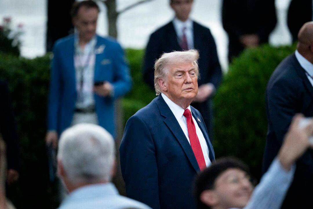 Trump Says Iran Must Deliver ‘Right Answers’ to Peace Proposal or Face Renewed Attacks