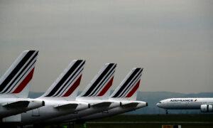 Flight Bound for the US Forced to Land in Montreal Due to Ebola Travel Restrictions