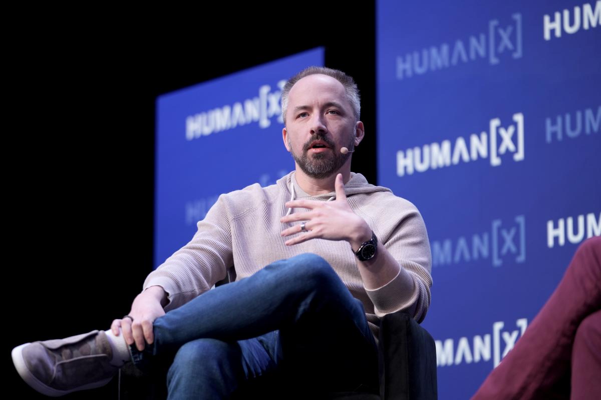 CEO of Cloud Storage Pioneer Dropbox to Step Down After 19 Years