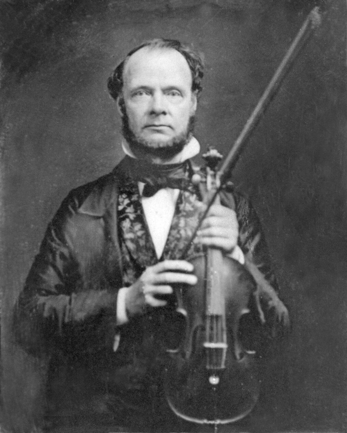 Ureli Corelli Hill in 1875. The New York Philharmonic Archives. (Public Domain)