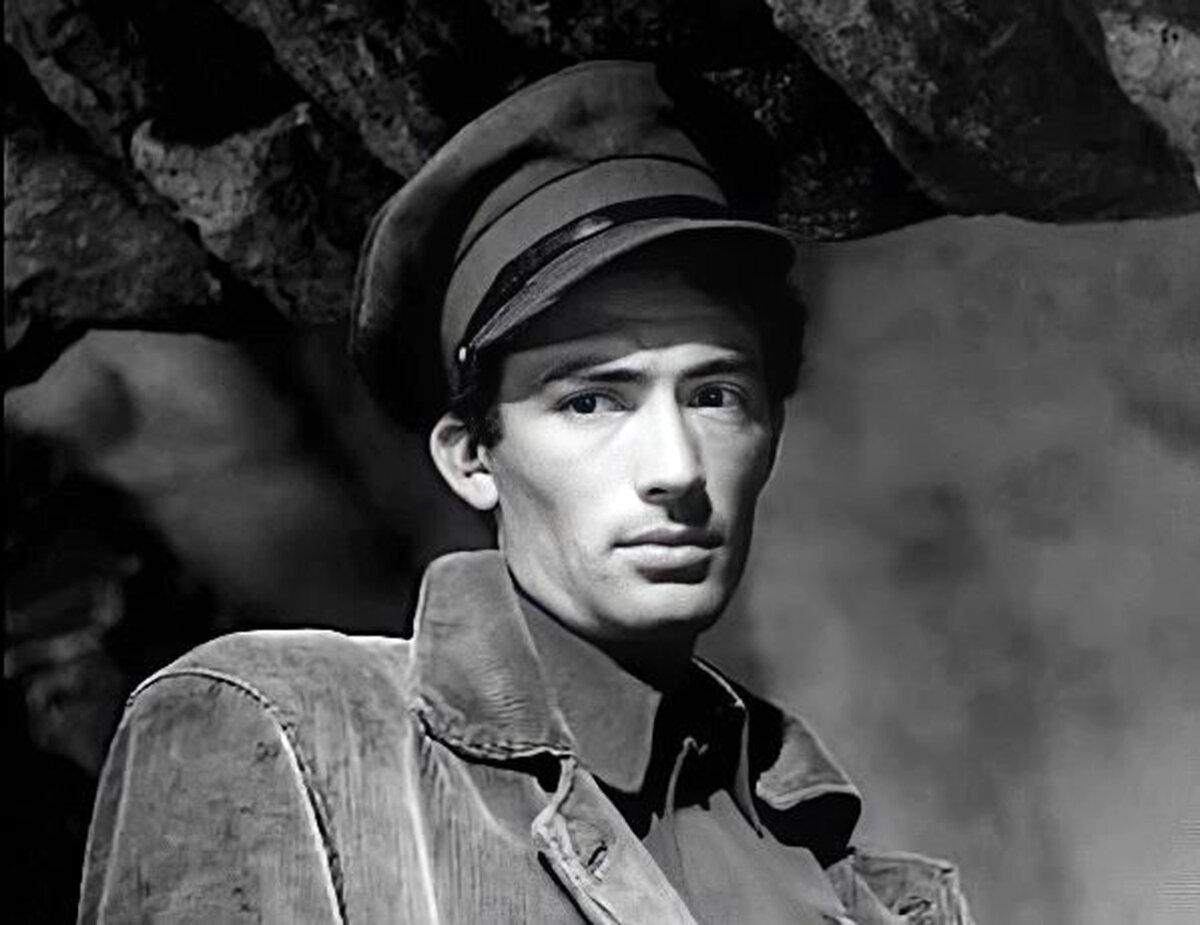 Gregory Peck makes his big screen debut as Vladimir, in “Days of Glory.” (RKO Radio Pictures)