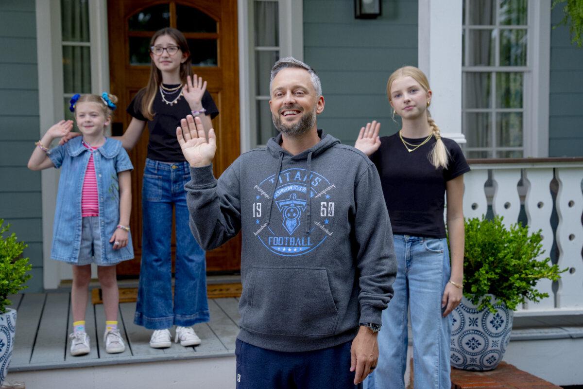 Dad and his daughters: (L–R) Sam (Charlotte Ann Tucker), Hadley (Birdie Borria), Nate (Nate Bargatze), and Gracie (Stella Grace Fitzgerald), in “The Breadwinner.” (TriStar Pictures)