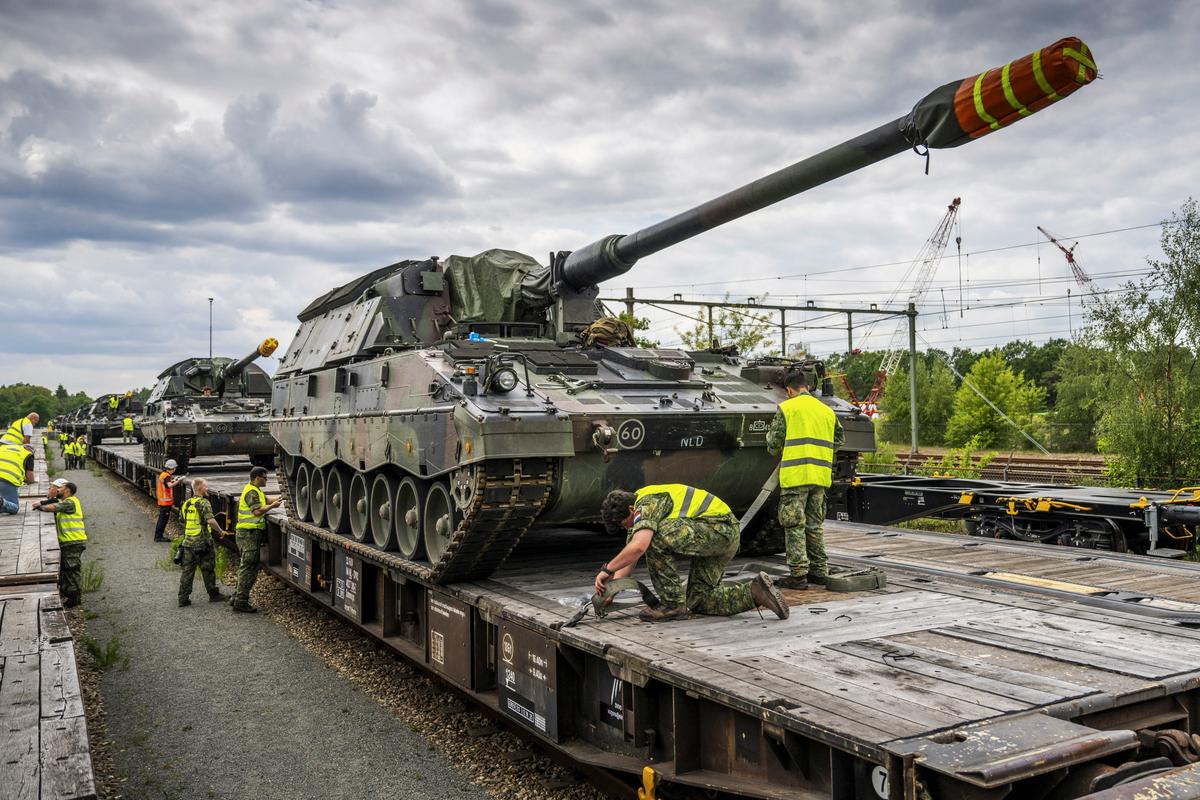 Day in Photos: Fighter Lion Tanks, Factory Explosion in Malta, and Children’s Safety Debate