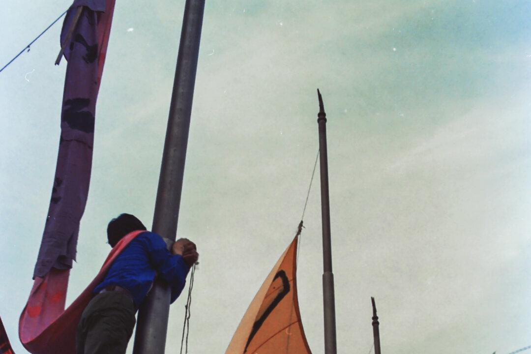 (Left) Pro-democracy protesters climb atop a flagpole to put up banners in Beijing in the spring of 1989. (Middle) A man sleeps in front of a bus, where lines of verse encourage people to join the pro-democracy protests in Beijing in the spring of 1989. (Right) Pro-democracy protesters in Tiananmen Square in Beijing in the spring of 1989. (Provided to The Epoch Times)