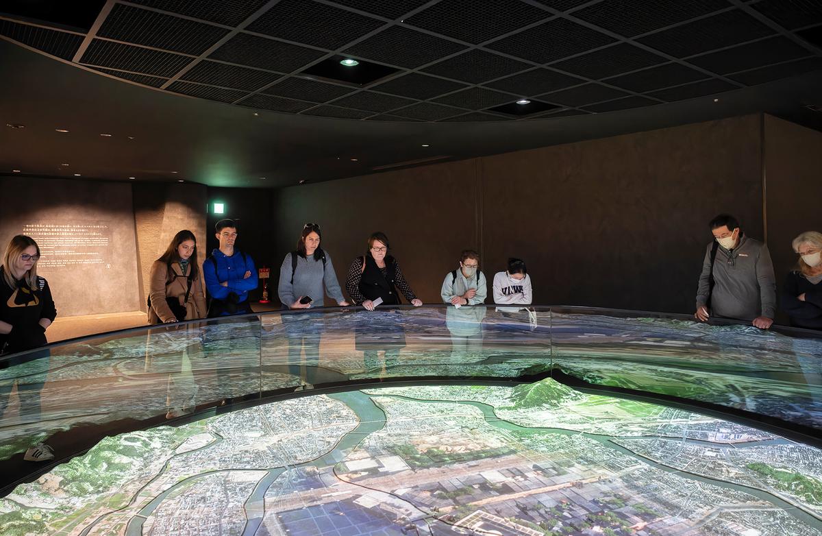 The museum emphasizes the human impact of nuclear warfare. (posztos/Shutterstock)