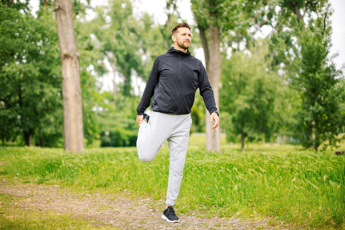 Stretch Armstrong: 6 Morning Exercises to Start Your Day Feeling Invincible