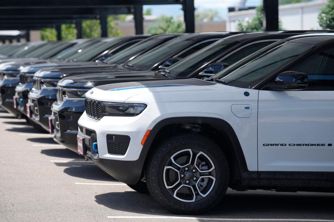 Airbag Defects Lead Fiat Chrysler and Honda to Recall Thousands of Vehicles