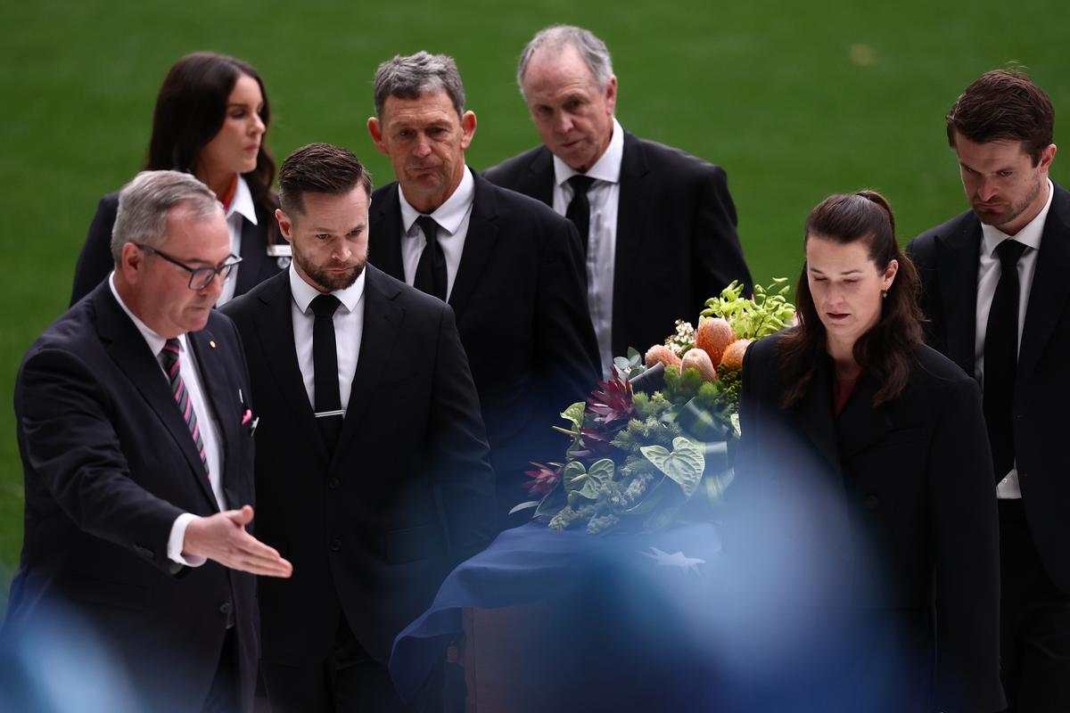 Neale Daniher Farewelled as Family Pledges to ‘Play On’