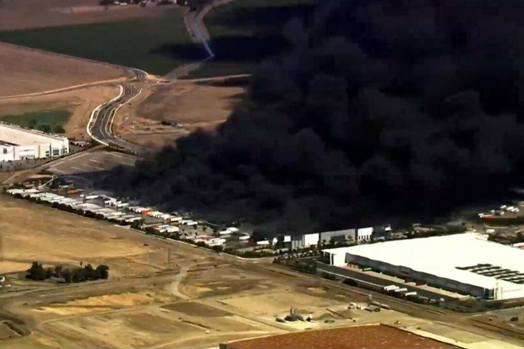 Massive Medical Supplies Warehouse Fire in Northern California Burns Into 2nd Day