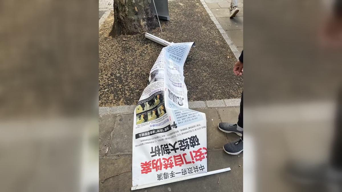 Falun Gong Information Booths Attacked in London