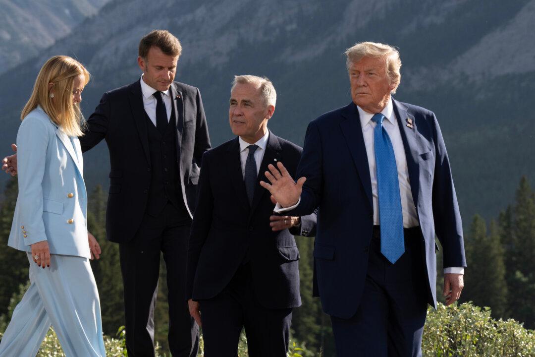Trump Heads to G7 Summit in France; Oil Hits 3-Month Low as US, Iran Reach Deal