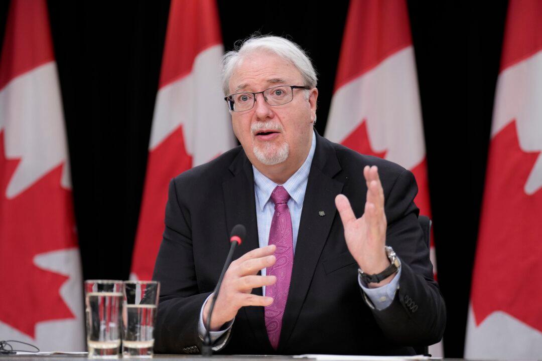 Tax Watchdog Calls for Automation, Simplified Filing in Response to Growing CRA Complaints