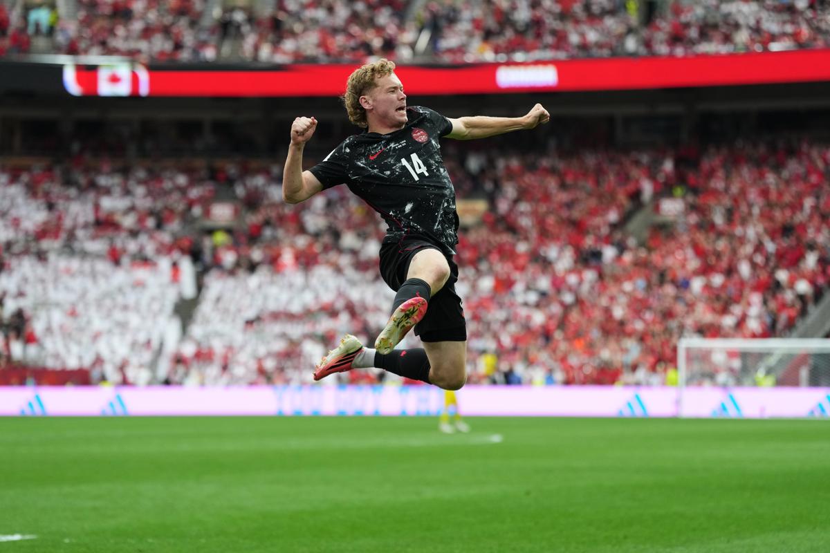 ‘Our Level Is Going Up!’ Fans Celebrate Canada’s First World Cup Win in 6–0 Defeat of Qatar