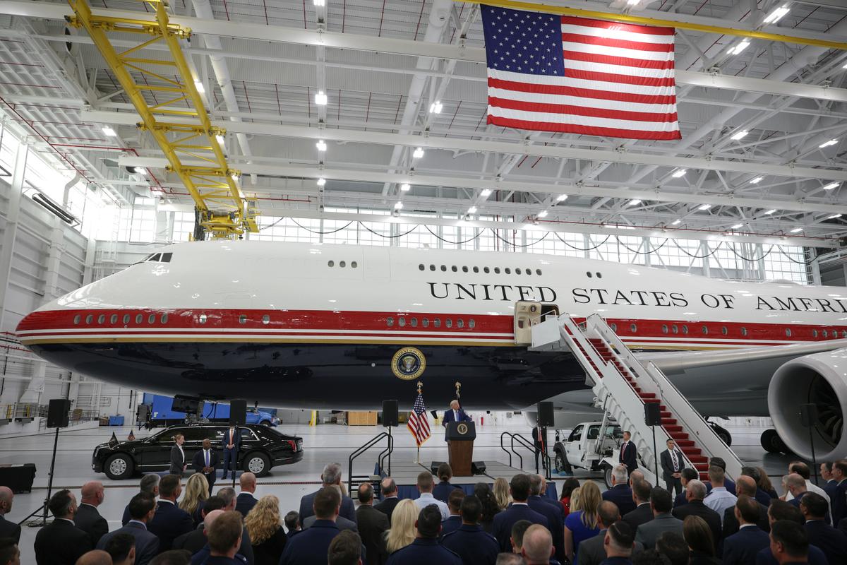 Trump Unveils New Air Force One Plane