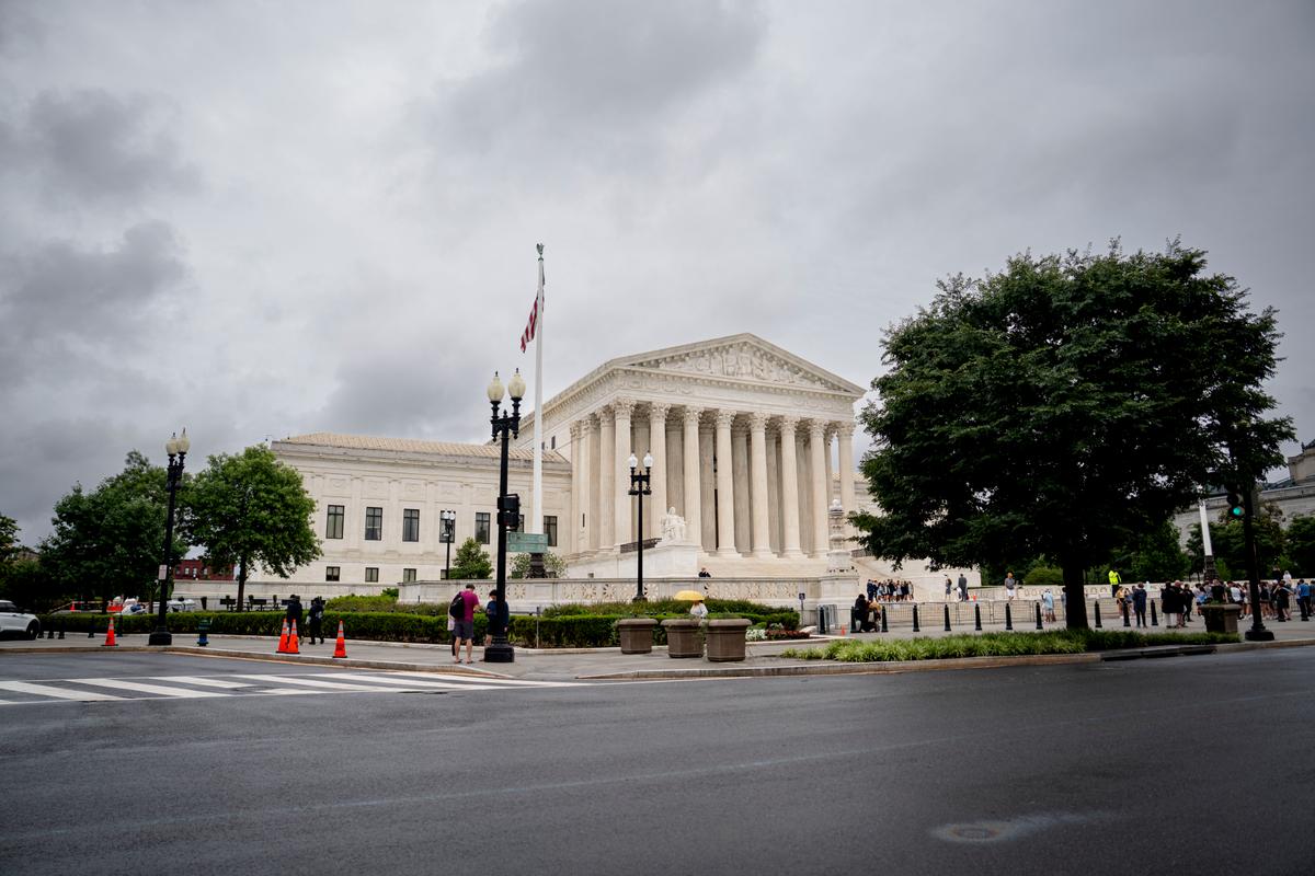 Supreme Court Strikes Down Hawaii’s Gun Restrictions in Major Second Amendment Case