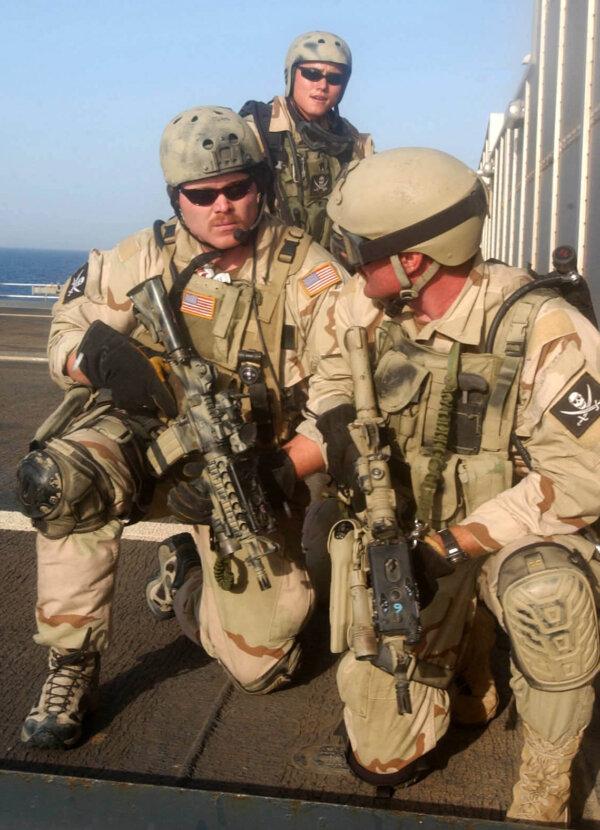 Navy SEALs during training in support of Operation Iraqi Freedom. (Public Domain)