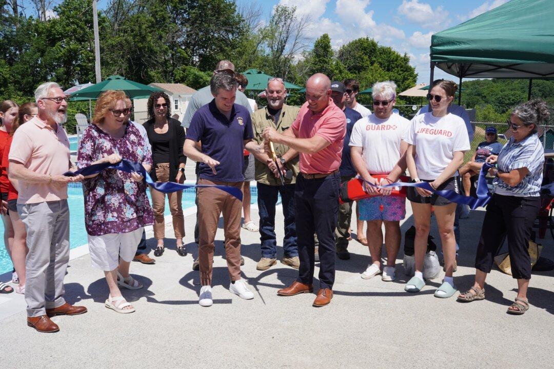 Renovated Mountain Lake Park Pools Reopen Just Before School’s Out