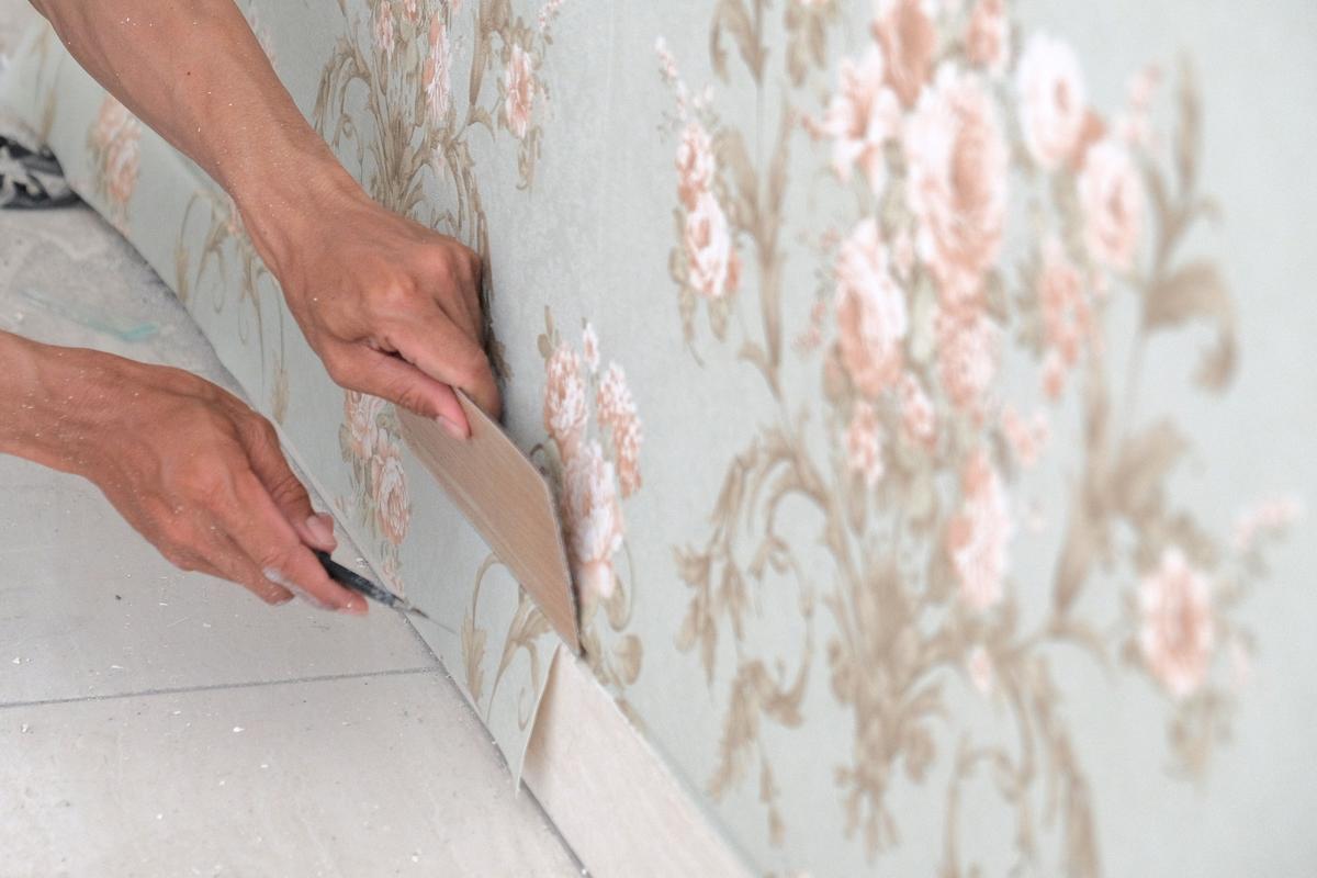 Hang Wallpaper Like a Pro