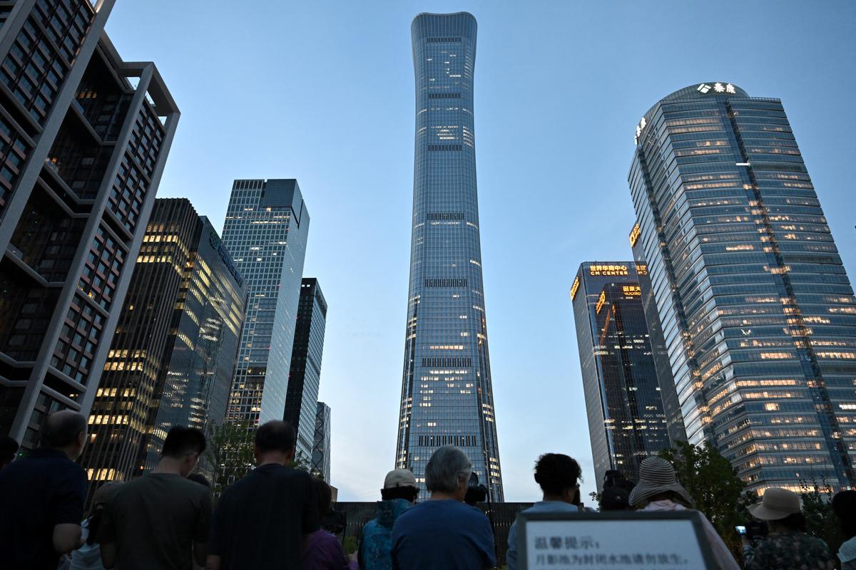 Two Incidents in 24 Hours in Beijing’s Financial District Fuels Security Questions