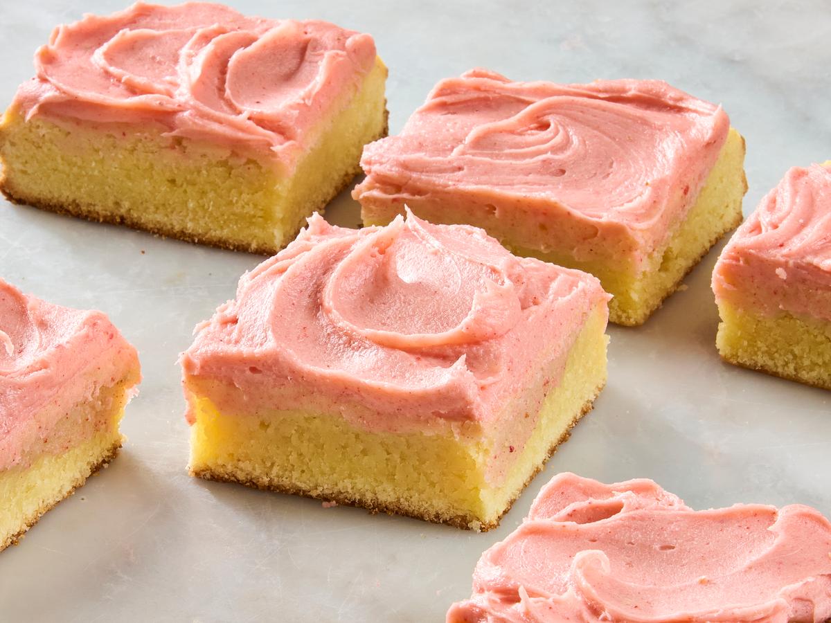 These Strawberry Sour Cream Bars Are ‘Melt-in-Your-Mouth’ Delicious