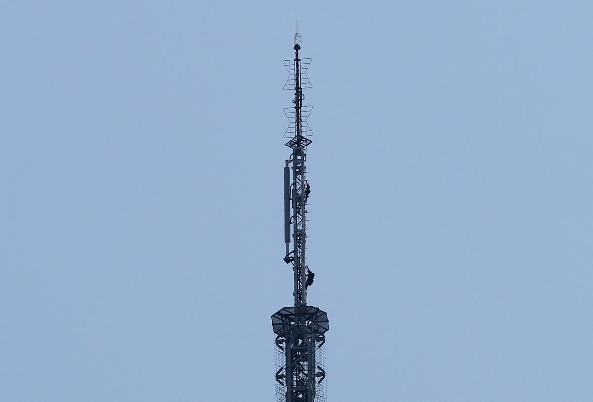Netflix Daredevil Couple Arrested After Empire State Climb
