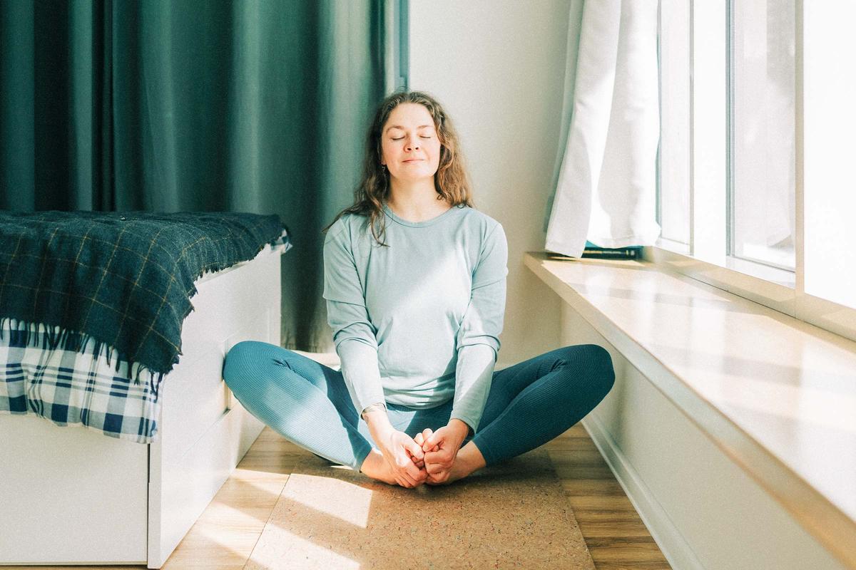 6 Relaxation Exercises to Ease Tight, Overactive Pelvic Floor Muscles