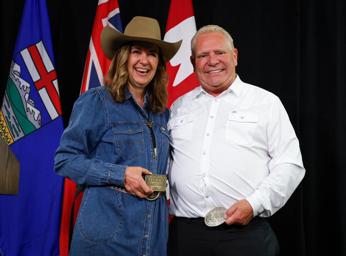 Premiers Ford, Smith Announce Proposed Route for West-to-East Oil Pipeline
