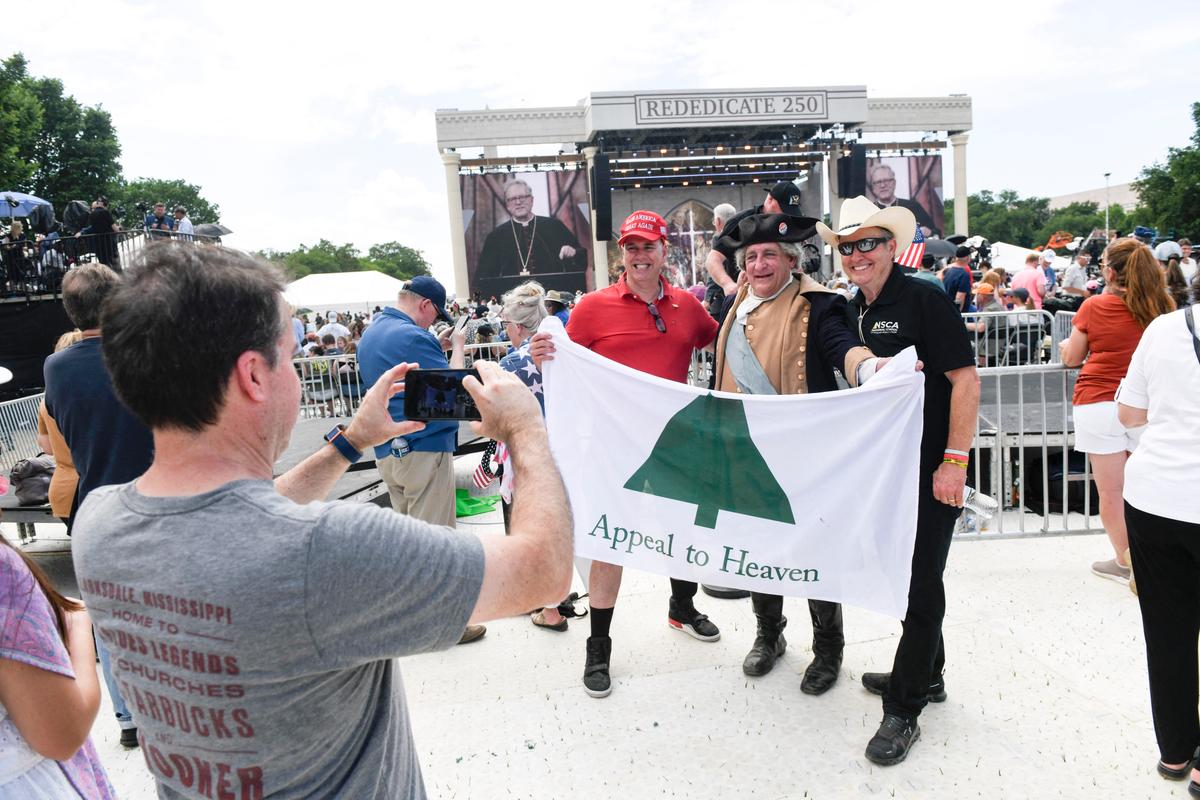 America’s Forgotten Revolutionary Flag