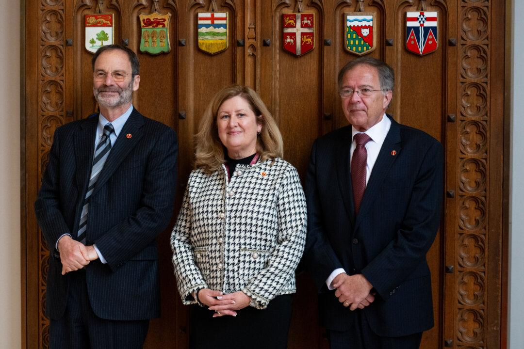 Independent Senator Jim Quinn Joins Conservative Caucus