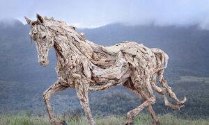 PHOTOS: Artist Crafts Life-Size Horses, Wild Creatures From Driftwood—And They’re Stunning