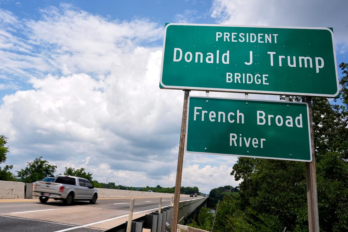 Tennessee Names New Bridge After Trump